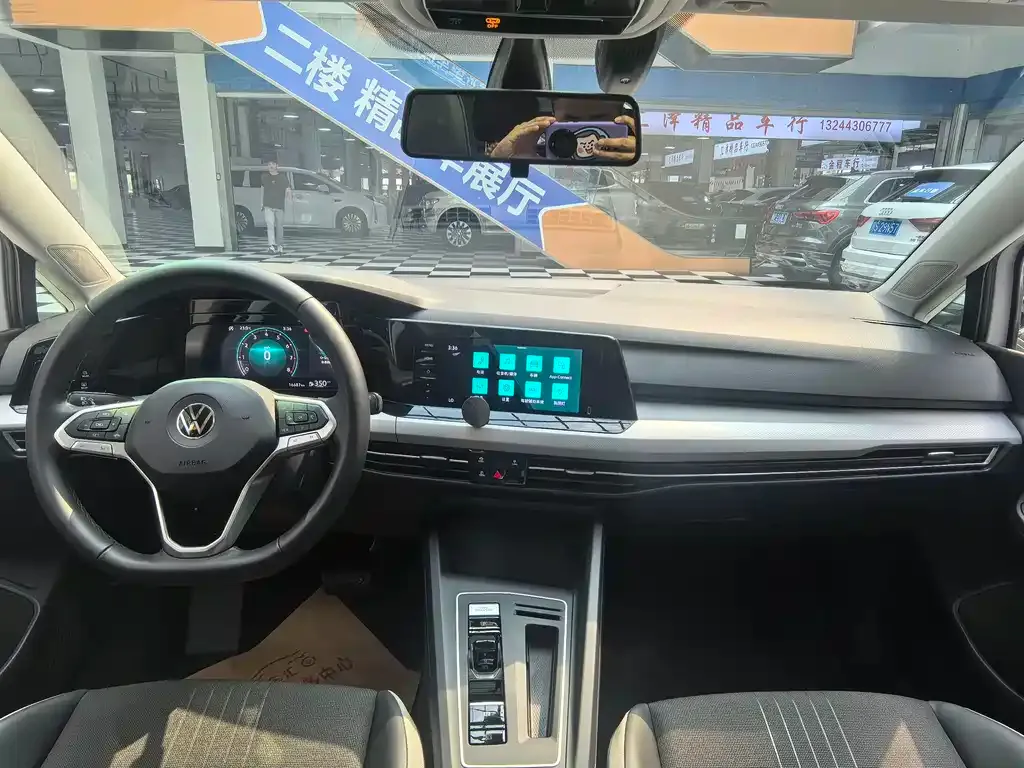 Volkswagen Golf 2021 из CN, фото 10