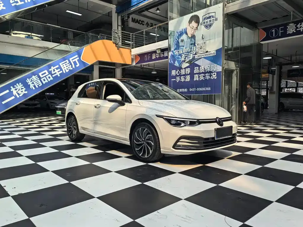 Volkswagen Golf 2021 из CN, фото 3