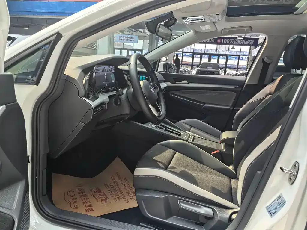 Volkswagen Golf 2021 из CN, фото 9