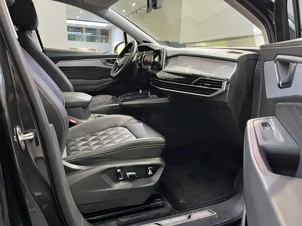 Volkswagen Talagon 2023 из CN, фото 7
