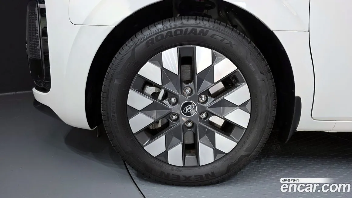 Hyundai Staria 2023 из KR, фото 5
