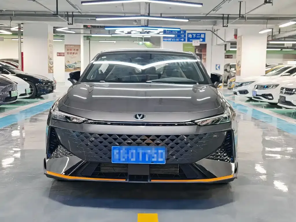 Changan UNI-V 2025 из CN, фото 2