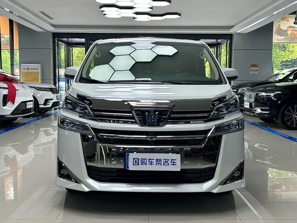 Toyota Vellfire 2022 из CN, фото 2
