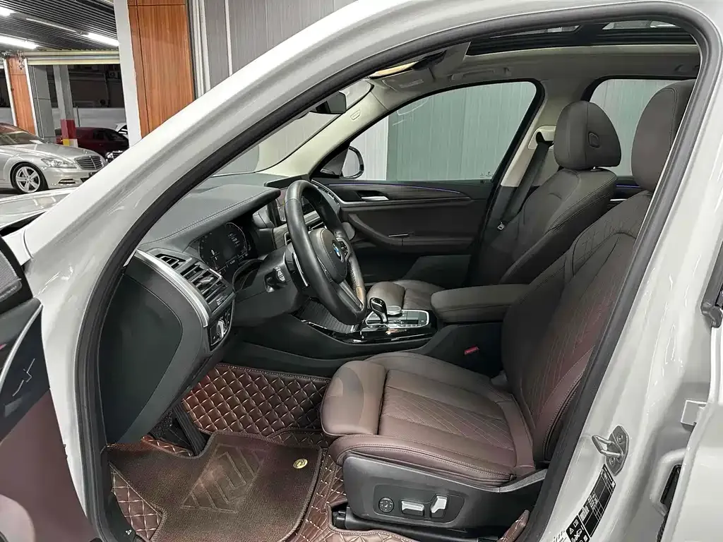 BMW X3 2021 из CN, фото 3