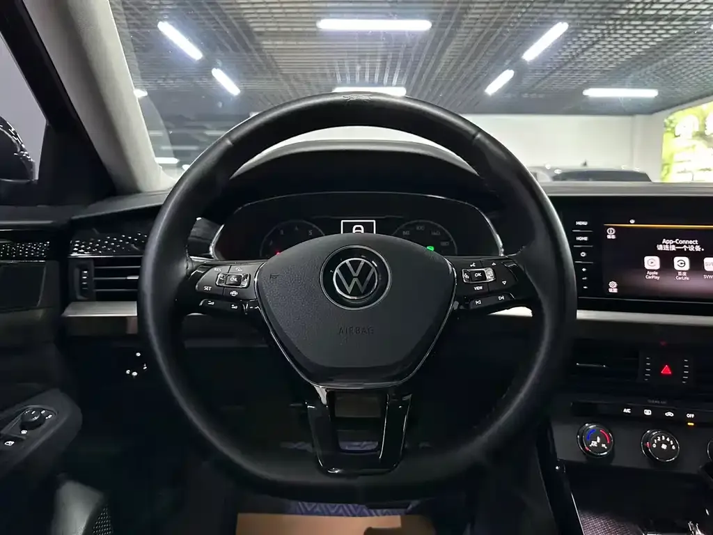 Volkswagen Passat — фото 10