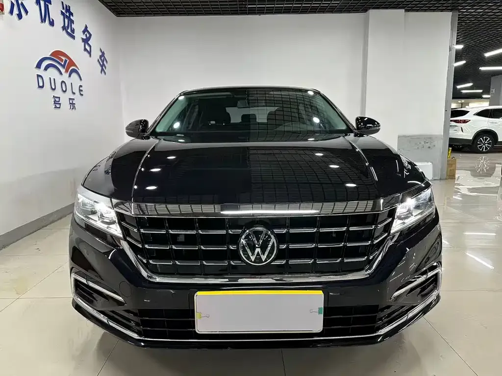 Volkswagen Passat — фото 2