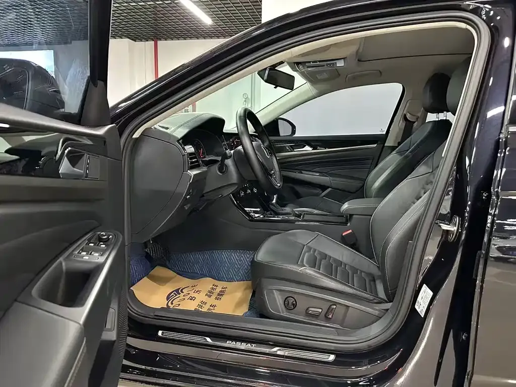 Volkswagen Passat — фото 6