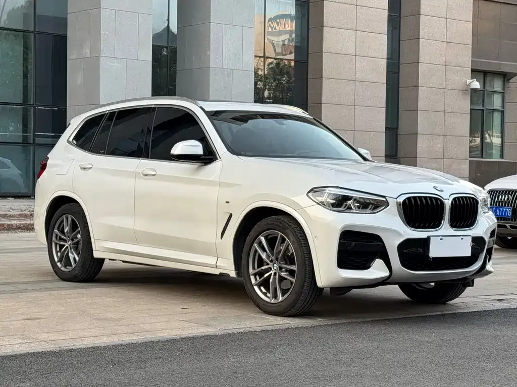 BMW X3 — фото 3