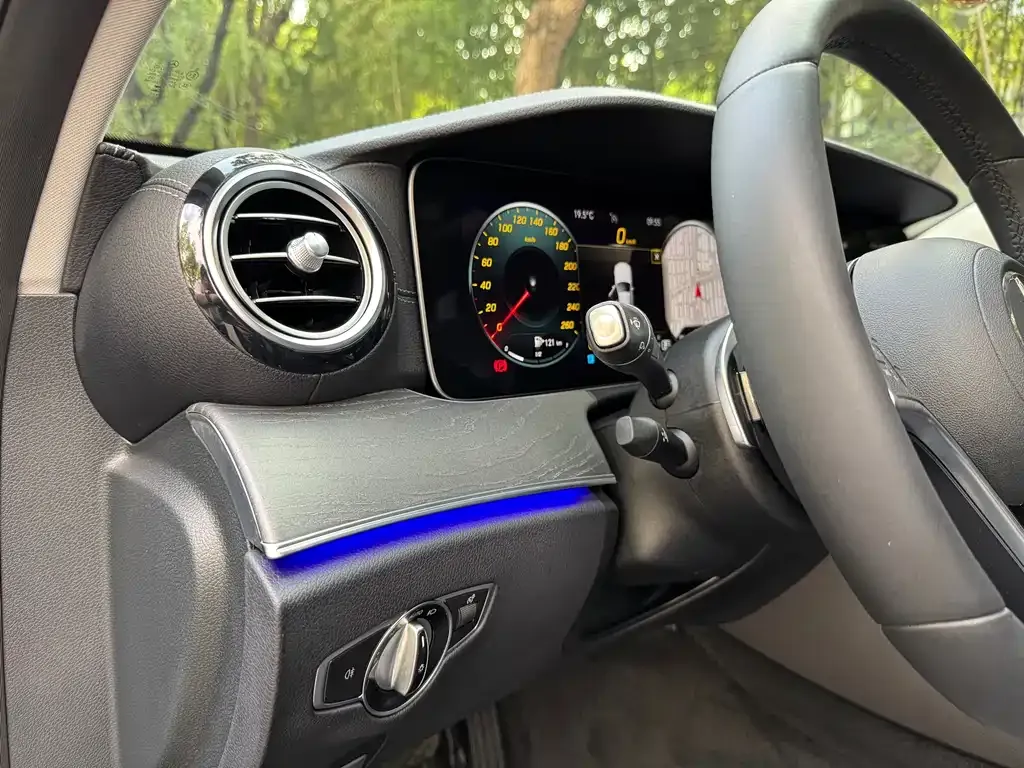 Mercedes-Benz E-Class 2021 из CN, фото 9