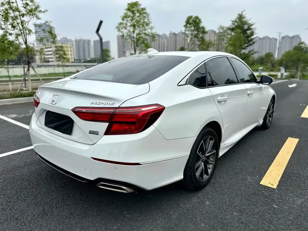 Honda Inspire 2023 из CN, фото 5