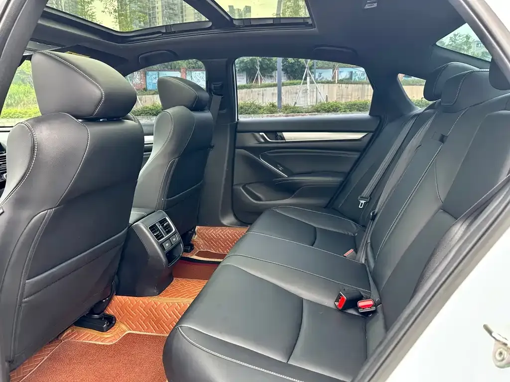 Honda Inspire 2023 из CN, фото 7