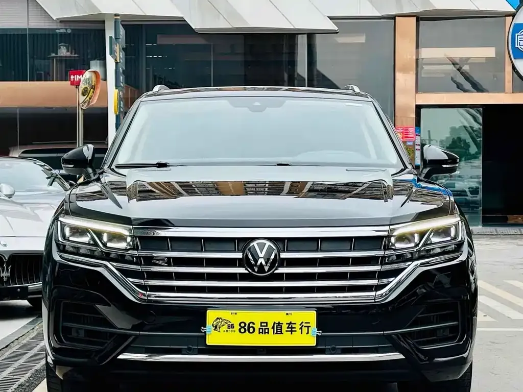 Volkswagen Touareg — фото 2