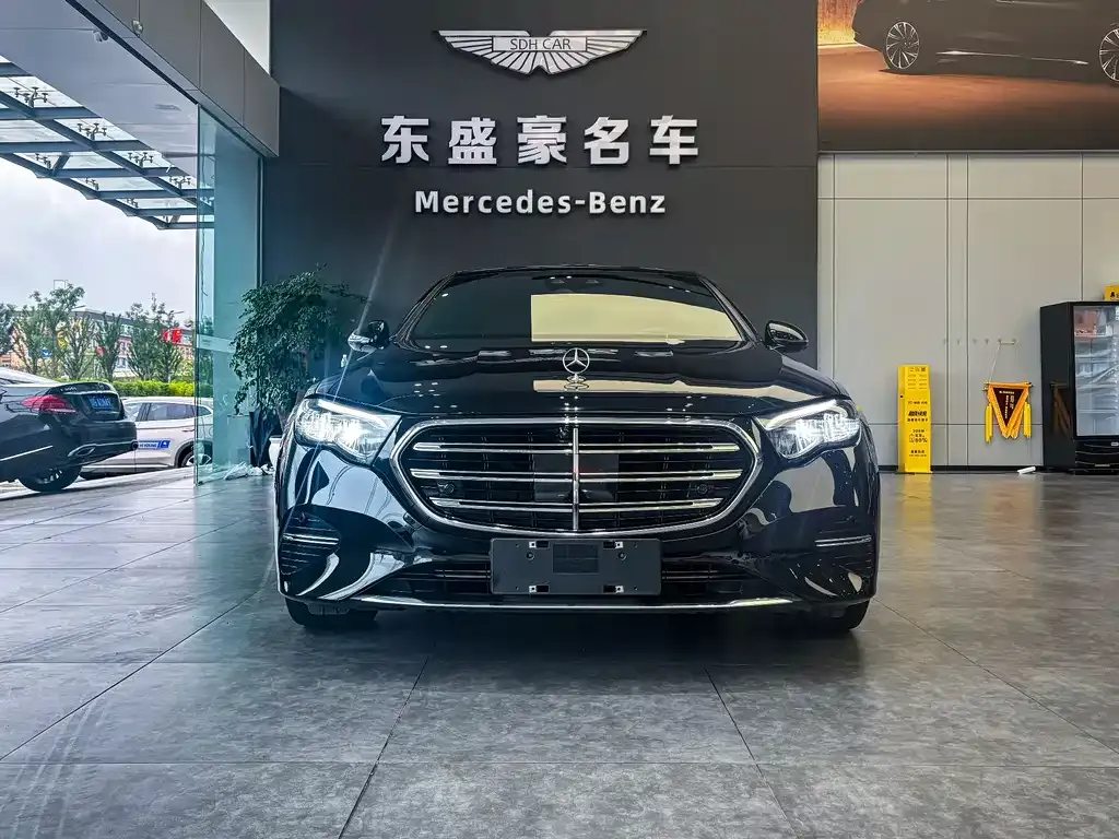 Mercedes-Benz E-Class 2024 из CN, фото 2