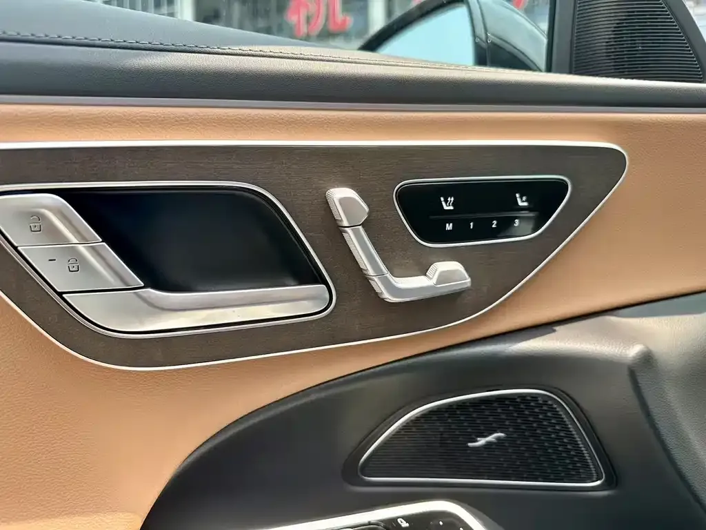 Mercedes-Benz E-Class 2025 из CN, фото 4
