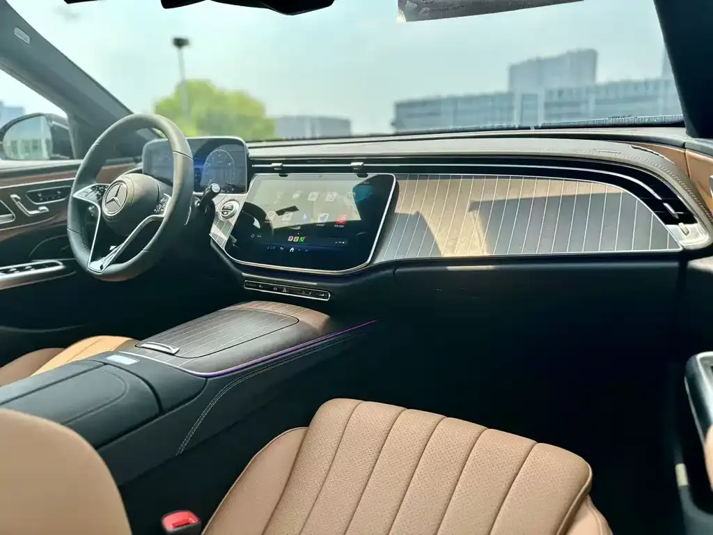 Mercedes-Benz E-Class 2025 из CN, фото 5