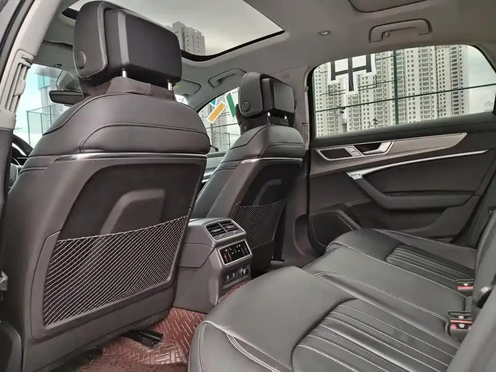 Audi A6L 2024 из CN, фото 8