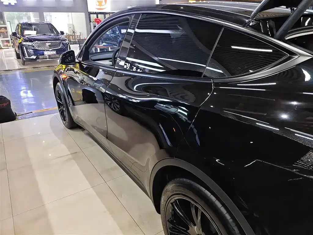 Tesla Model Y 2024 из CN, фото 5