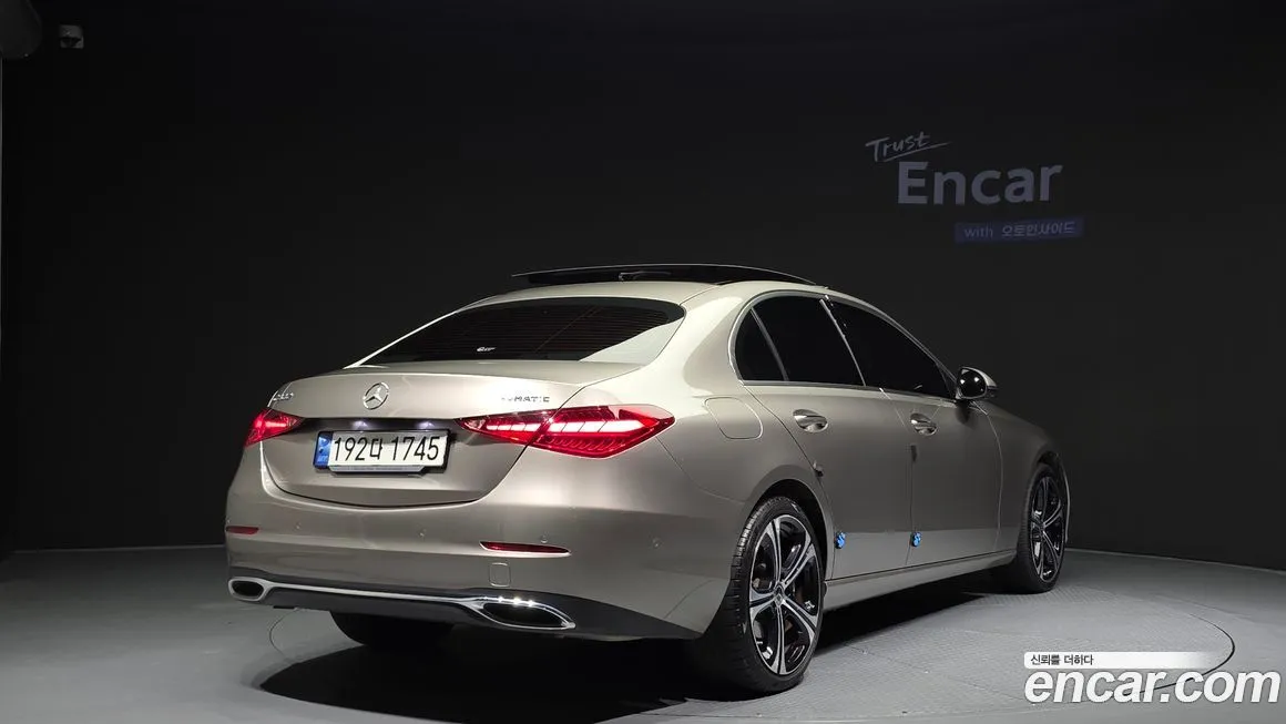 Mercedes-Benz C-Class — фото 2