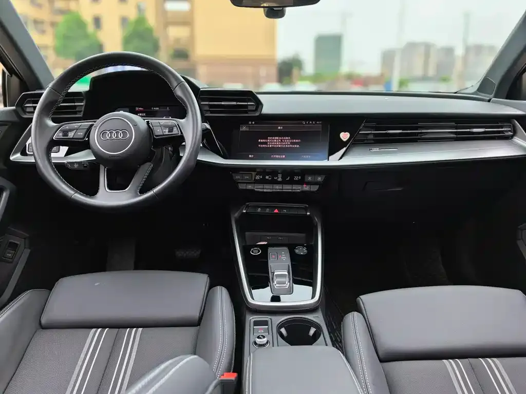 Audi A3 2023 из CN, фото 10