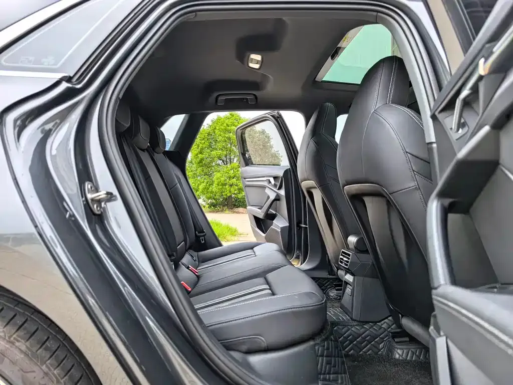 Audi A3 2023 из CN, фото 7