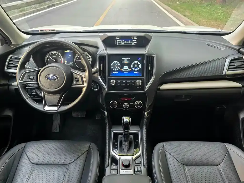 Subaru Forester 2025 из CN, фото 8