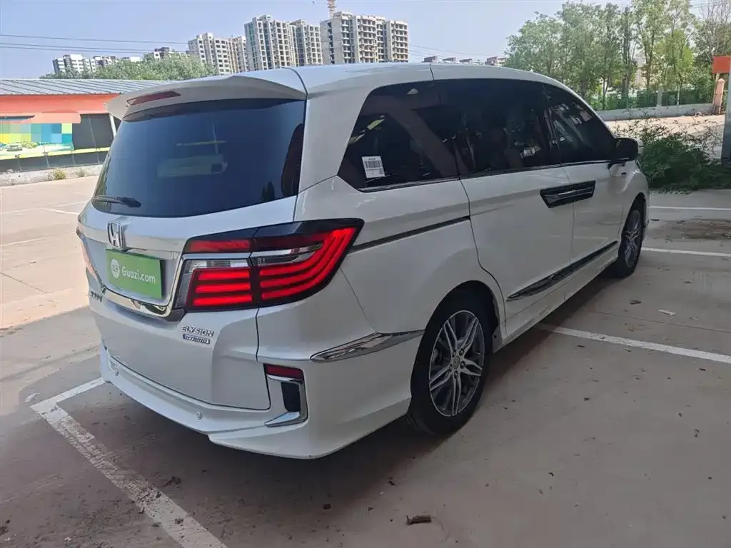 Honda Elysion 2021 из CN, фото 5
