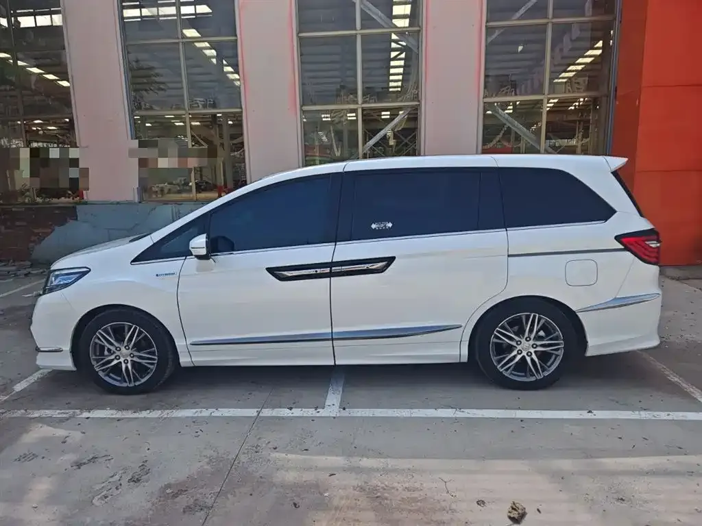Honda Elysion 2021 из CN, фото 7