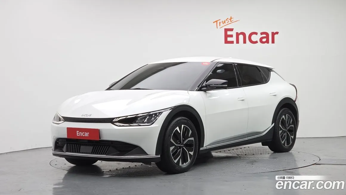 Kia EV6 — фото 1