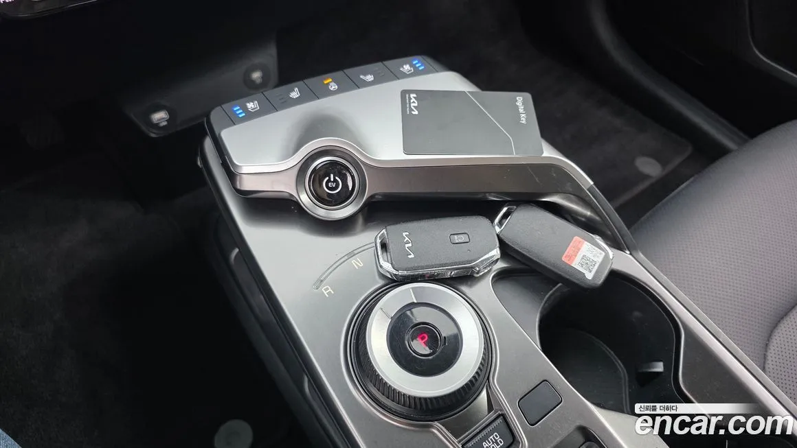 Kia EV6 — фото 9