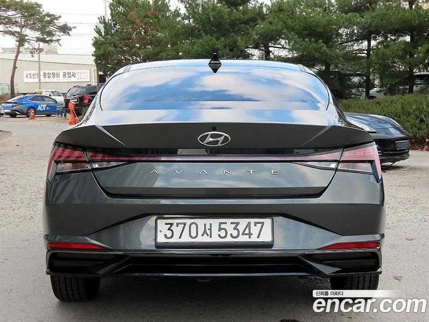 Hyundai AVANTE — фото 5