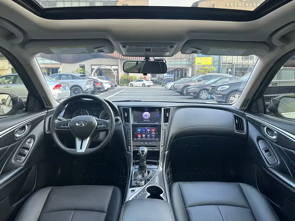 Infiniti Q50L 2021 из CN, фото 5