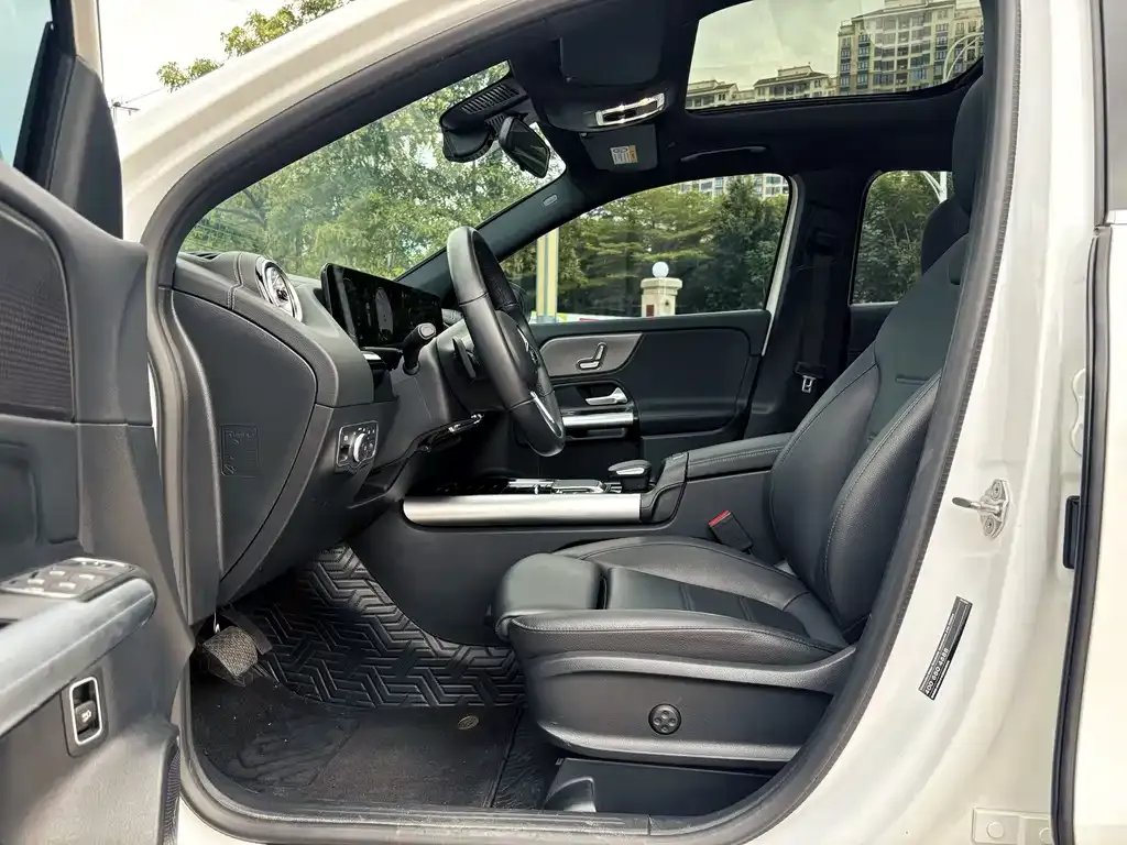 Mercedes-Benz GLA 2023 из CN, фото 8