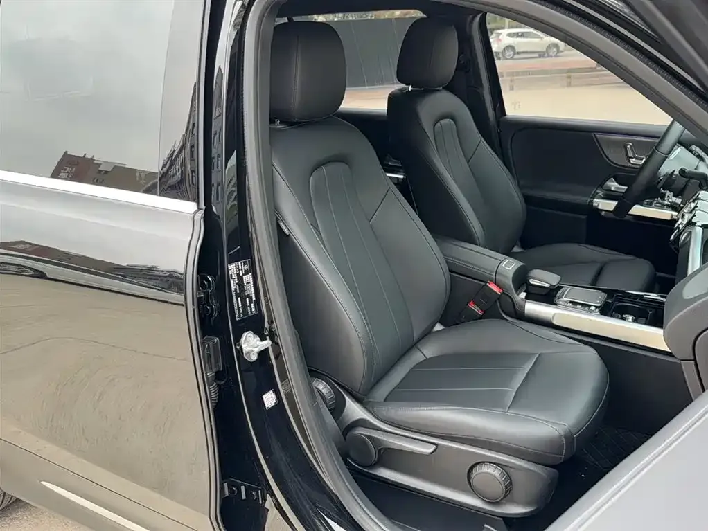 Mercedes-Benz GLB 2023 из CN, фото 9