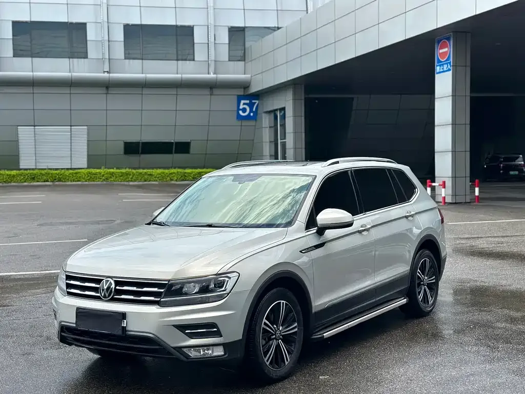 Volkswagen Tiguan L 2021 из CN, фото 1