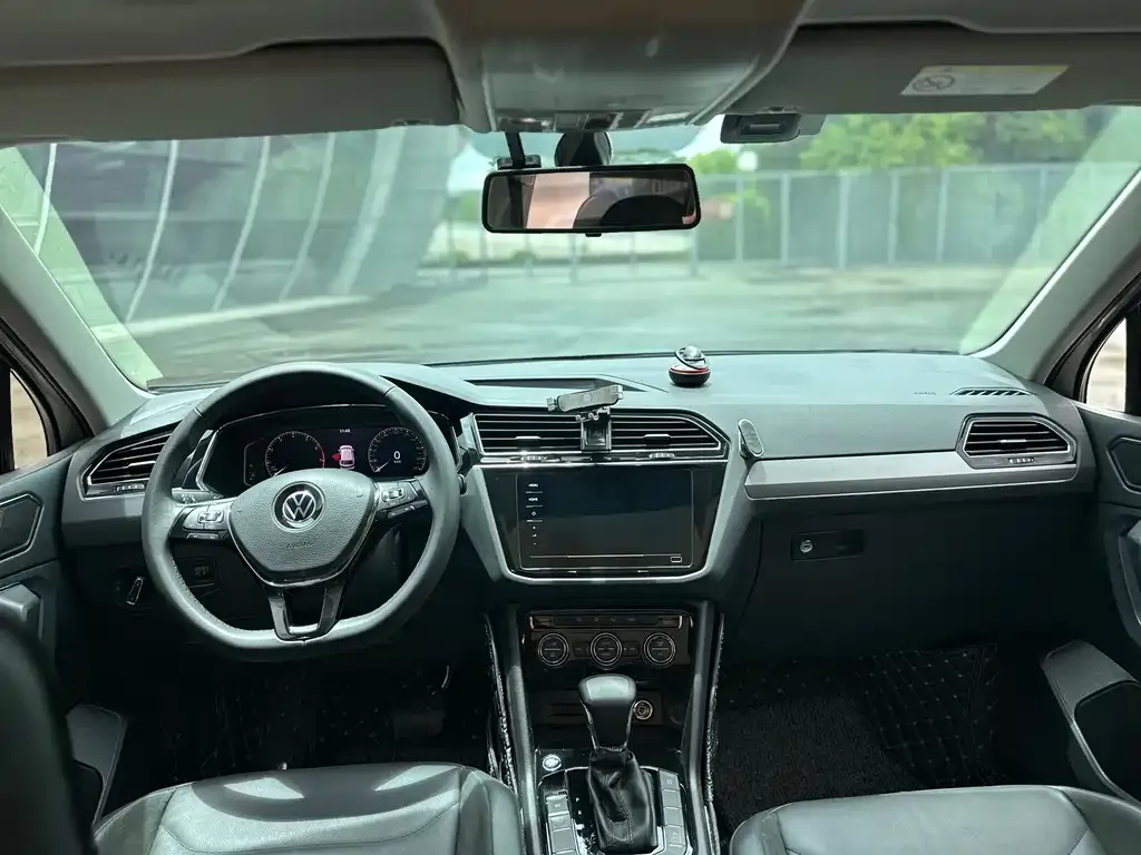 Volkswagen Tiguan L 2021 из CN, фото 4