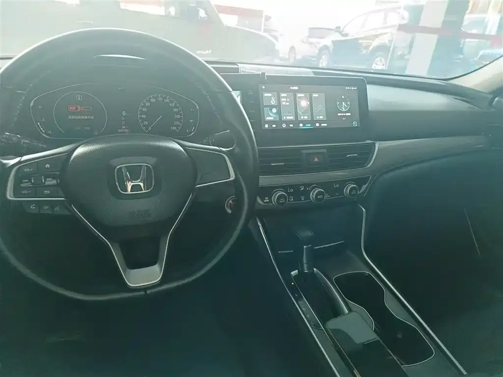 Honda Accord 2023 из CN, фото 10