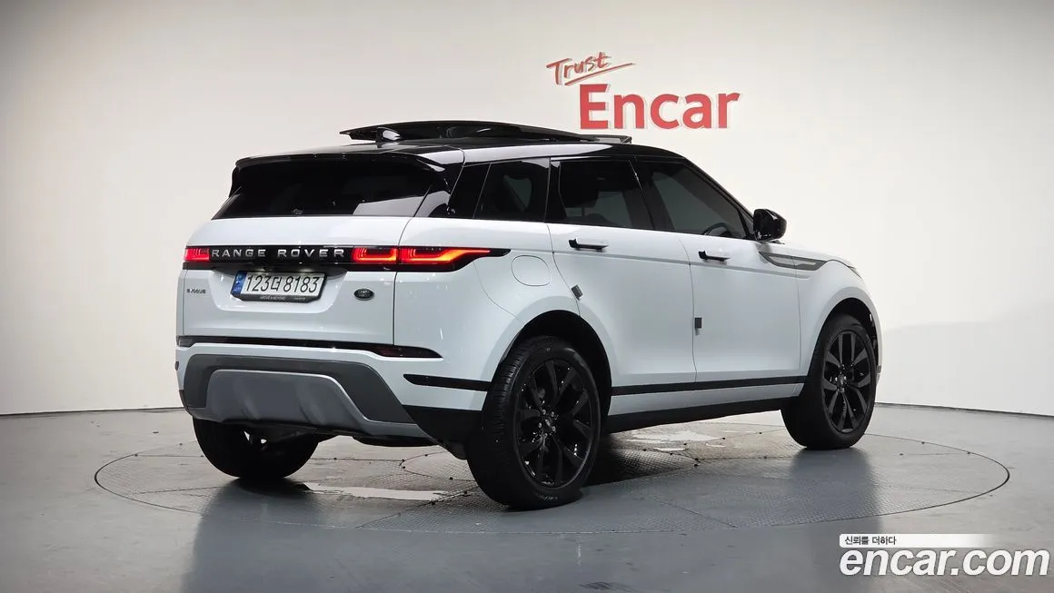 Land Rover Range Rover Evoque 2023 из KR, фото 2