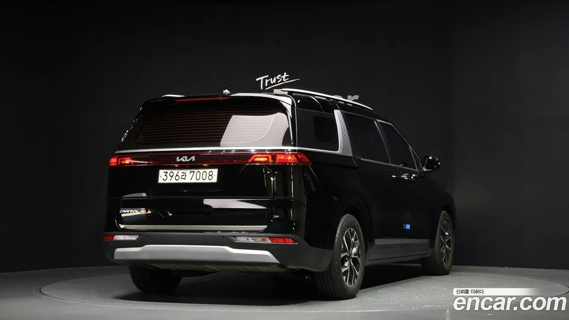Kia Carnival — фото 2