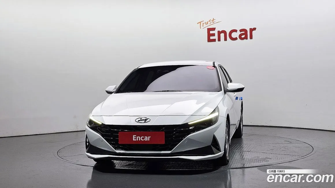 Hyundai AVANTE — фото 3