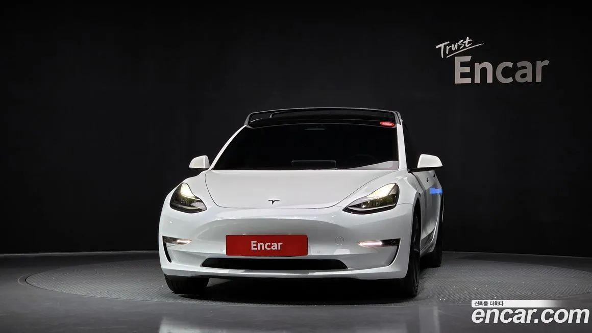 Tesla Model 3 — фото 3