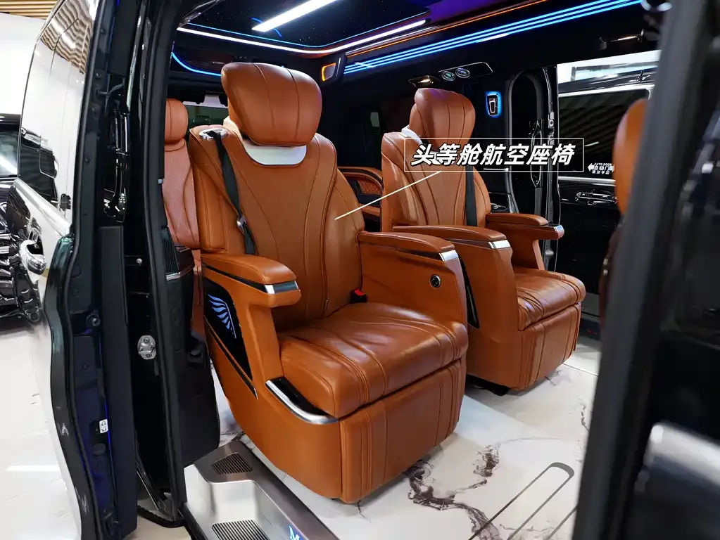 Mercedes-Benz V-Class 2023 из CN, фото 10