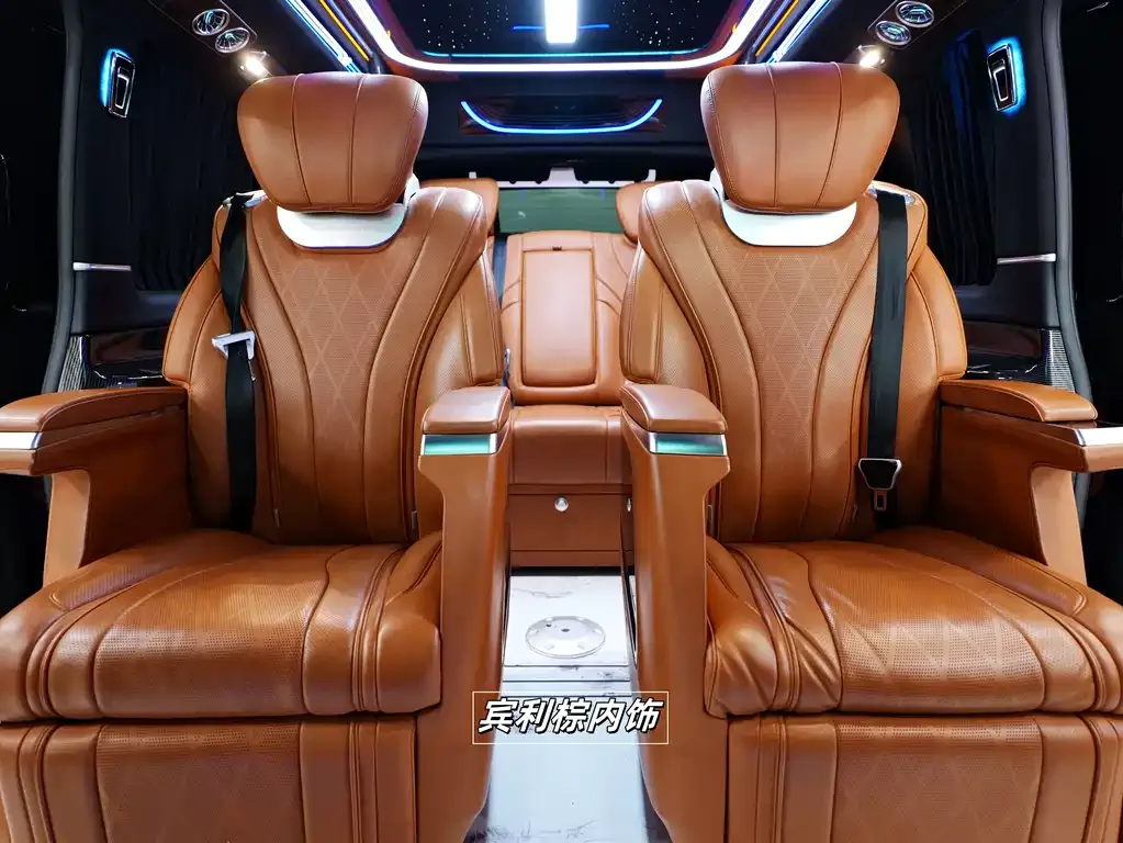 Mercedes-Benz V-Class 2023 из CN, фото 9