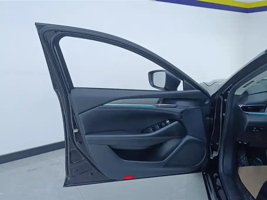 Mazda Atenza 2021 из CN, фото 7