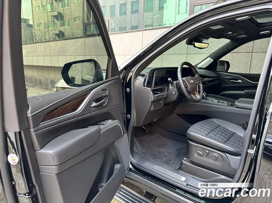 Cadillac Escalade 2023 из KR, фото 10