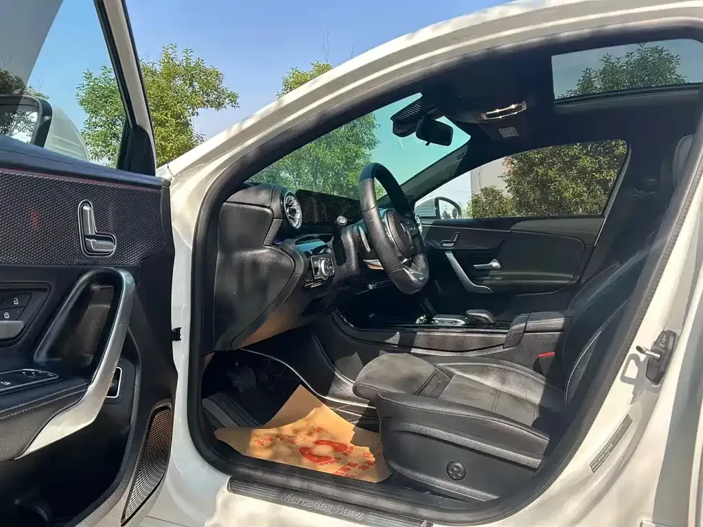 Mercedes-Benz A-Class 2022 из CN, фото 4