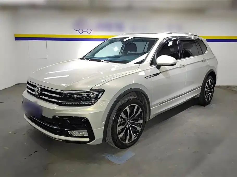 Volkswagen Tiguan L 2021 из CN, фото 2