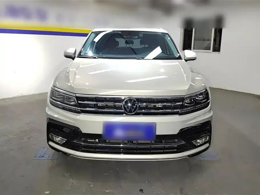 Volkswagen Tiguan L 2021 из CN, фото 3