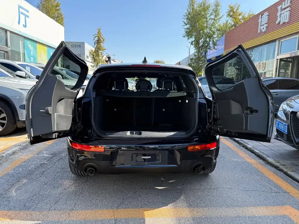 [object Object] Mini Clubman 2023 из CN, фото 7