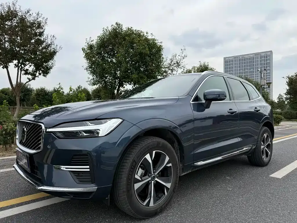 Volvo XC60 2025 из CN, фото 1