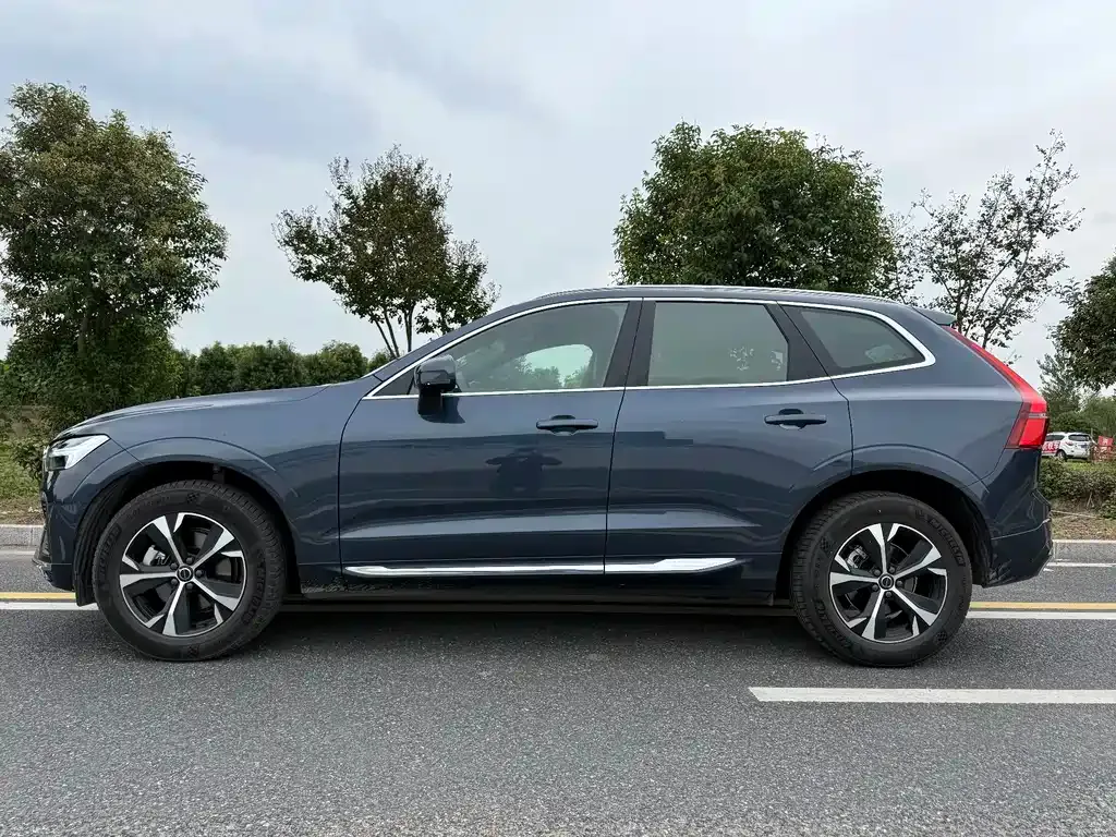 Volvo XC60 2025 из CN, фото 3